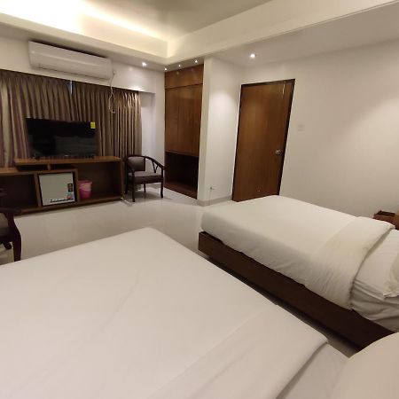 Hotel Holy Gate Sylhet Esterno foto