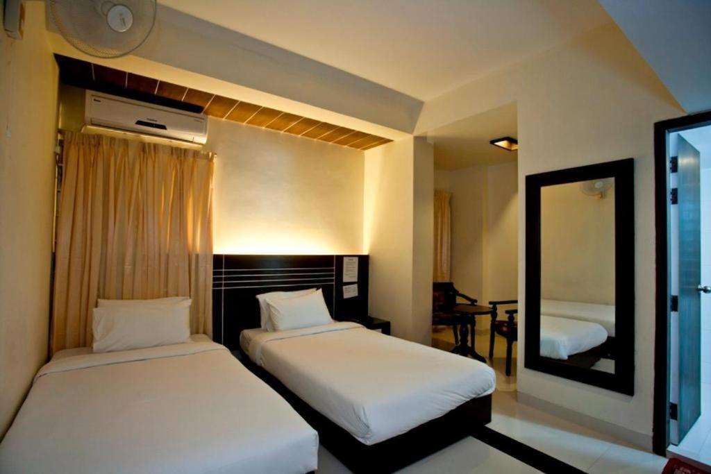 Hotel Holy Gate Sylhet Esterno foto