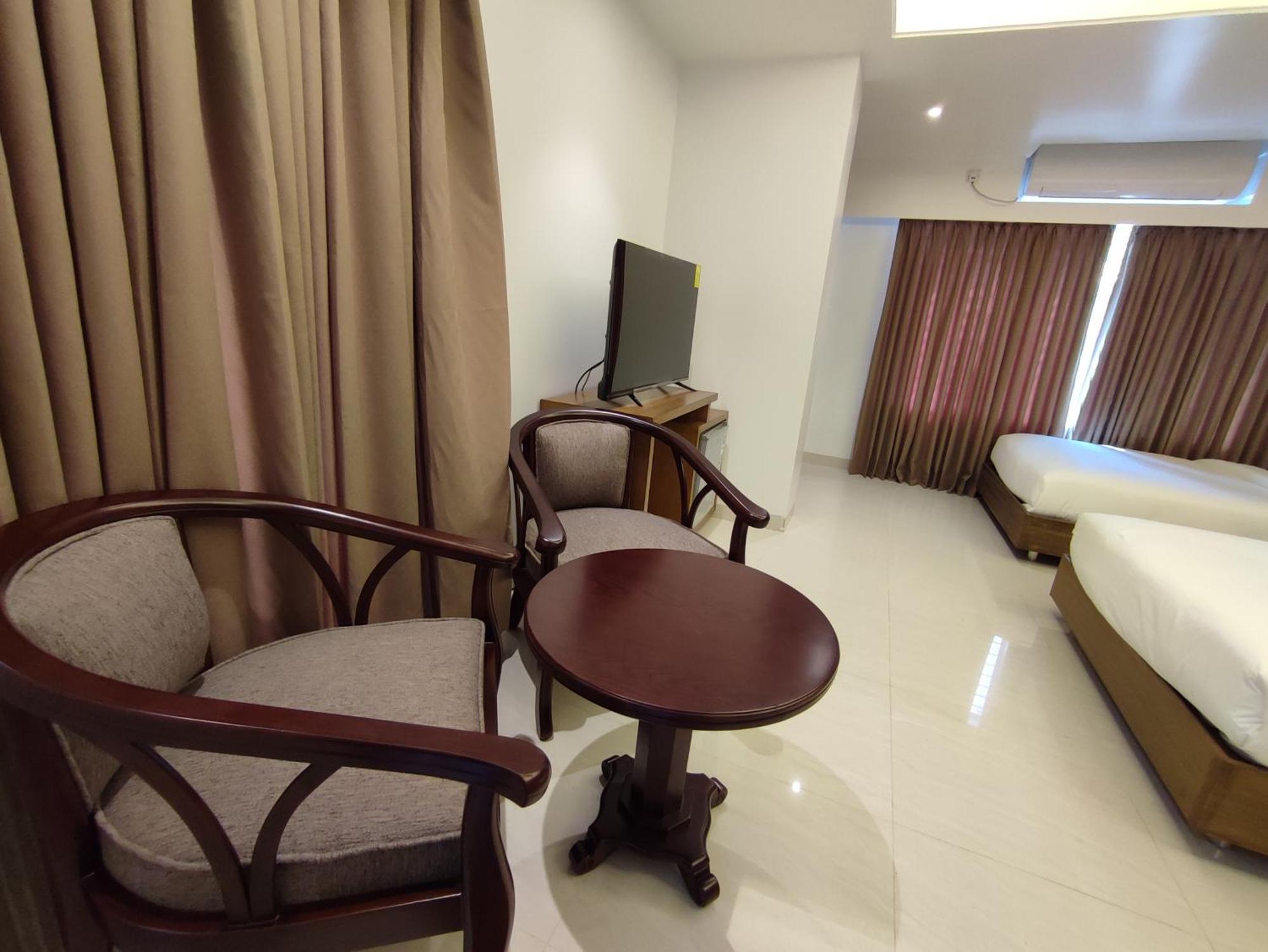Hotel Holy Gate Sylhet Esterno foto