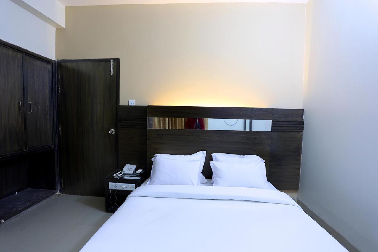 Hotel Holy Gate Sylhet Esterno foto