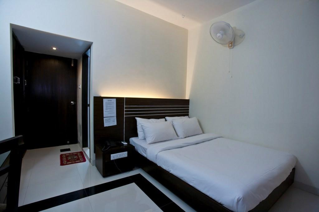 Hotel Holy Gate Sylhet Esterno foto